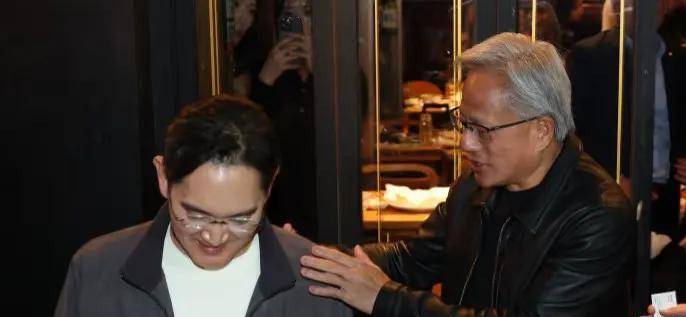 仁勋！喝啤酒吃炸鸡很尽兴最爱路边摊的财阀j9九游会(中国)网站三星会长李在镕请黄(图7)